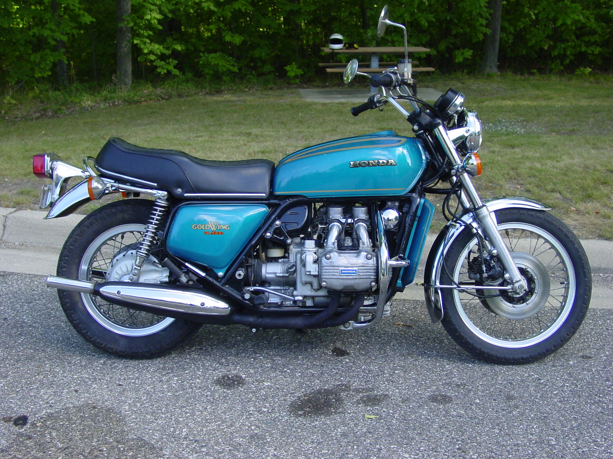 1975 Honda GL1000 Goldwing- Blue/green